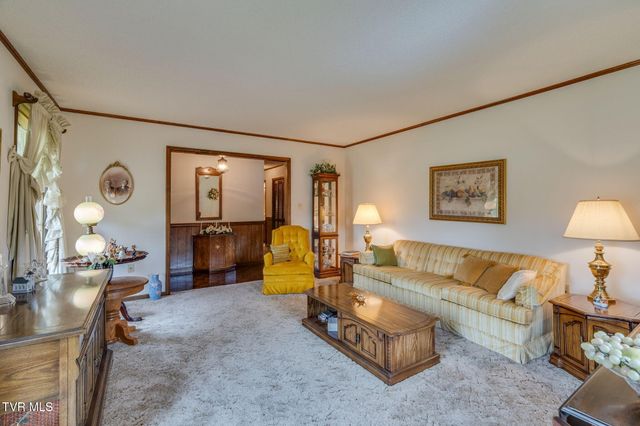 453 Twin Barns Road, Greeneville, TN 37743