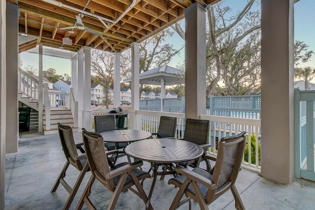 2318 Lenwick Hall Lane, Johns Island, SC 29455