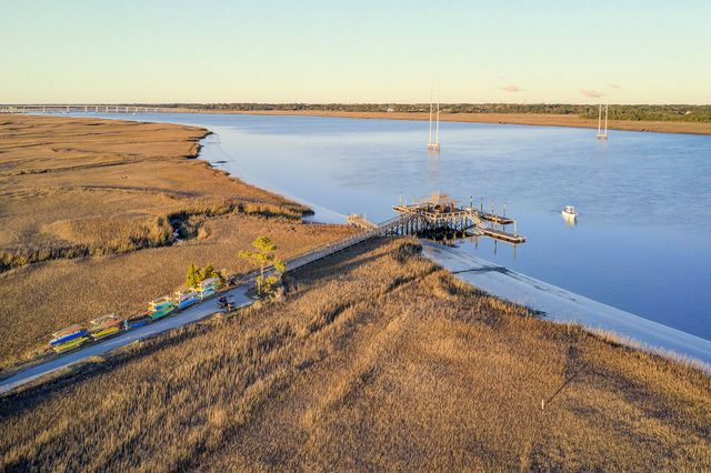 2318 Lenwick Hall Lane, Johns Island, SC 29455