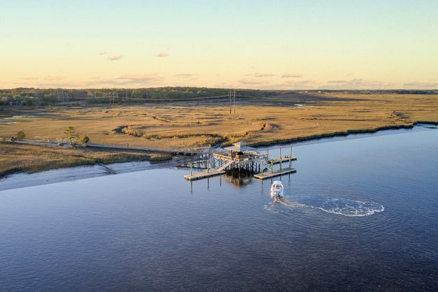 2318 Lenwick Hall Lane, Johns Island, SC 29455