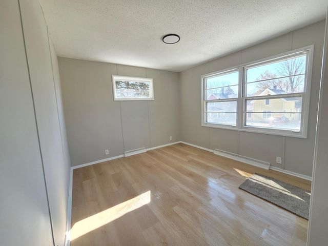 712 Maple Street W, Stillwater, MN 55082
