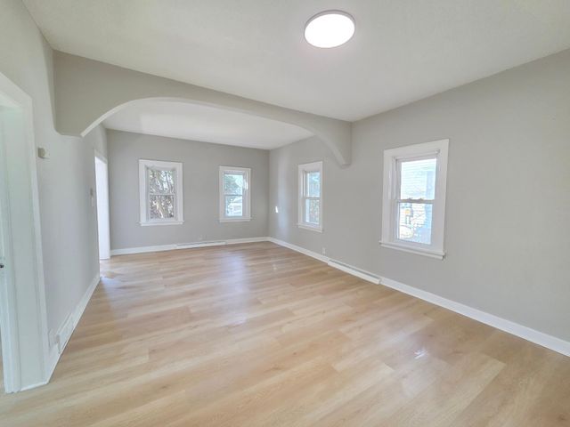 712 Maple Street W, Stillwater, MN 55082