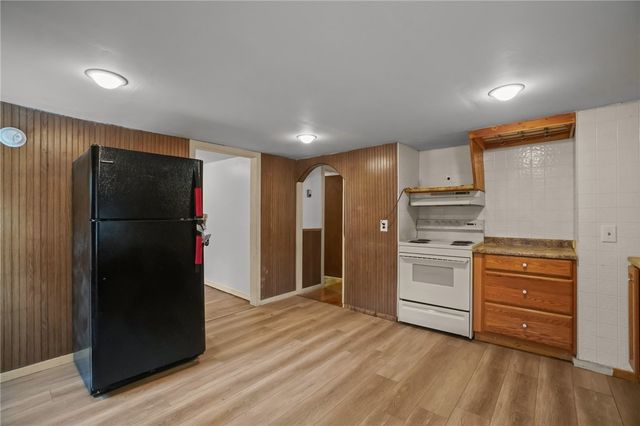 86 Laurel Lane, South Kingstown, RI 02892