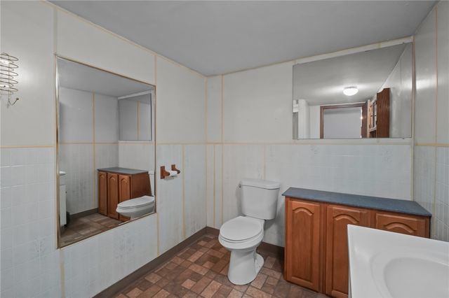 86 Laurel Lane, South Kingstown, RI 02892