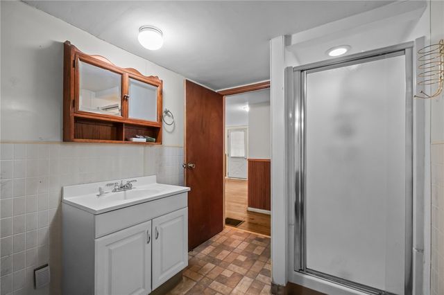 86 Laurel Lane, South Kingstown, RI 02892