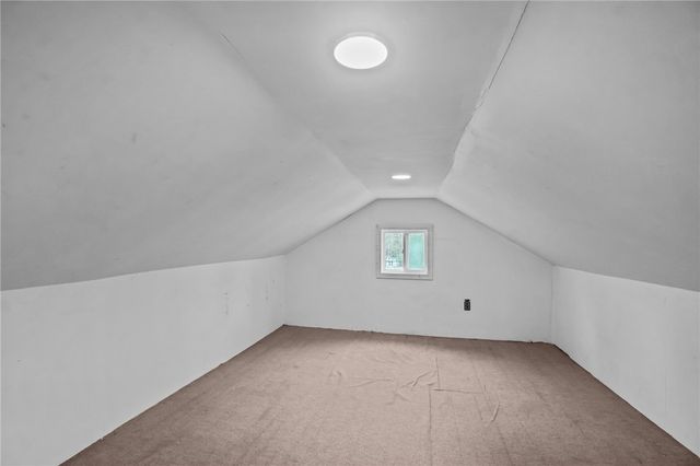 86 Laurel Lane, South Kingstown, RI 02892