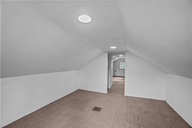 86 Laurel Lane, South Kingstown, RI 02892