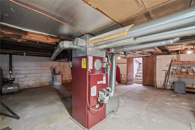 86 Laurel Lane, South Kingstown, RI 02892