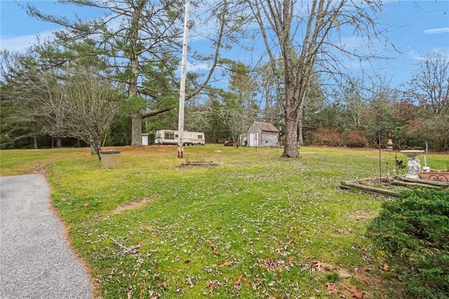 86 Laurel Lane, South Kingstown, RI 02892