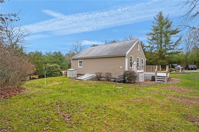 86 Laurel Lane, South Kingstown, RI 02892