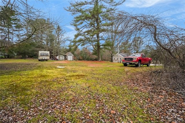 86 Laurel Lane, South Kingstown, RI 02892