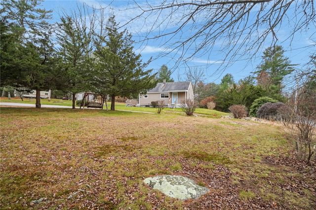 86 Laurel Lane, South Kingstown, RI 02892