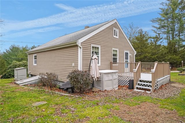 86 Laurel Lane, South Kingstown, RI 02892