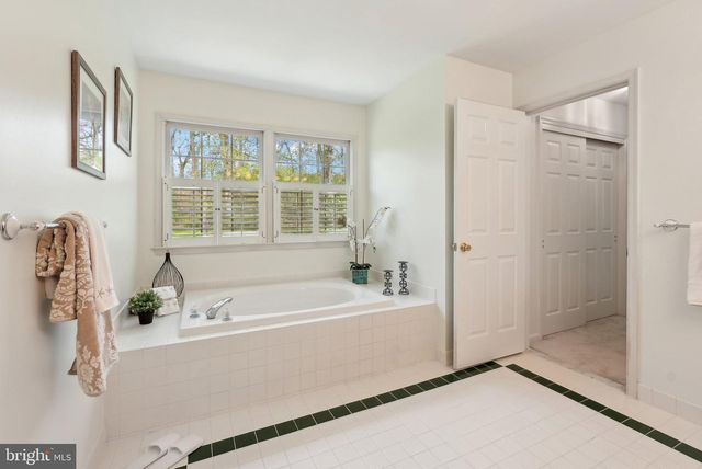 1521 YEATMANS STATION RD, Landenberg, PA 19350