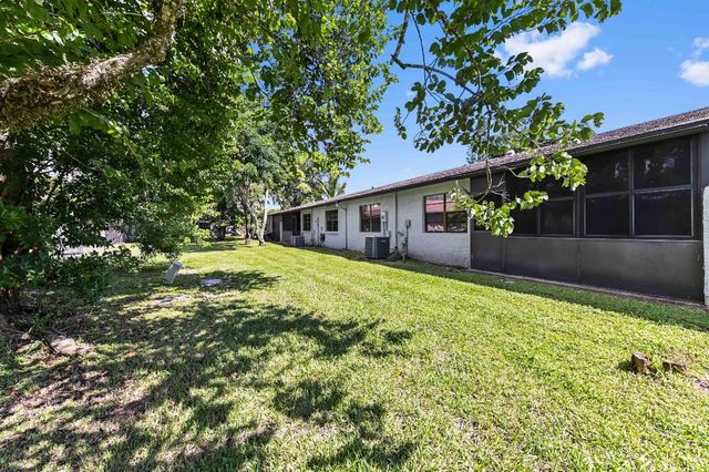 81 Westecunk Drive, Royal Palm Beach, FL 33411