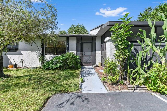 81 Westecunk Drive, Royal Palm Beach, FL 33411