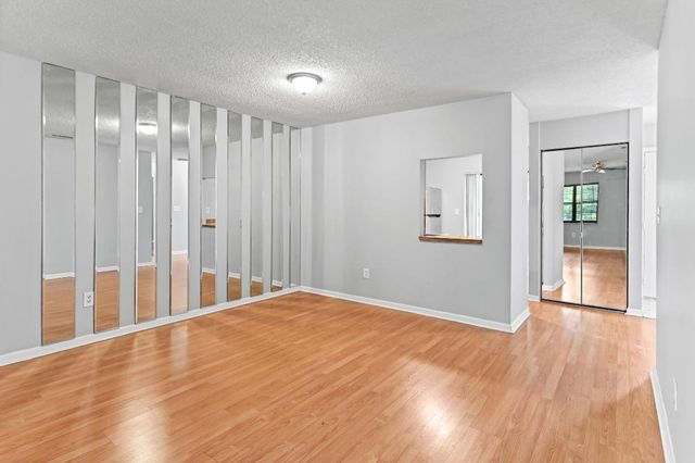 81 Westecunk Drive, Royal Palm Beach, FL 33411