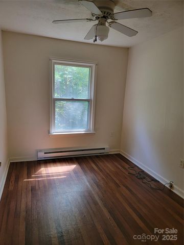 1004 Pine Mountain Road, Hudson, NC 28638