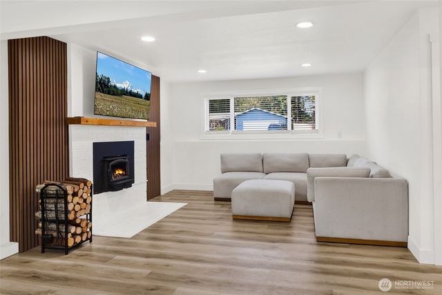 1231 Deer Creek Drive, Ferndale, WA 98248