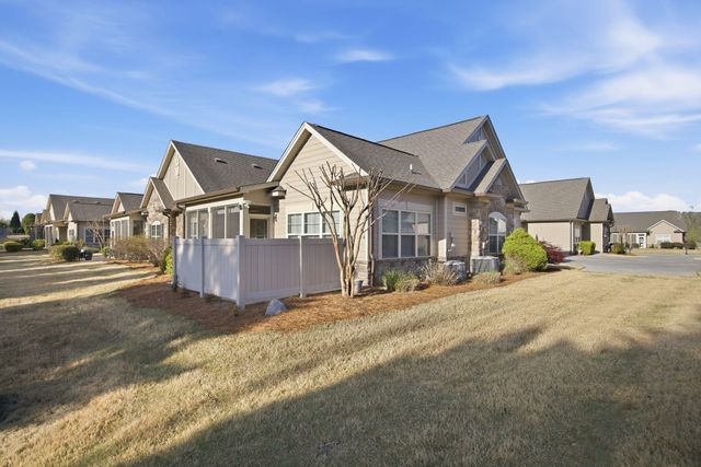 1792 Sedgefield Drive, Ooltewah, TN 37363