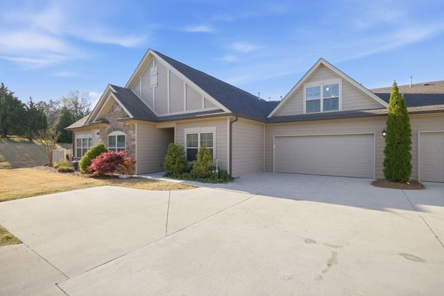 1792 Sedgefield Drive, Ooltewah, TN 37363