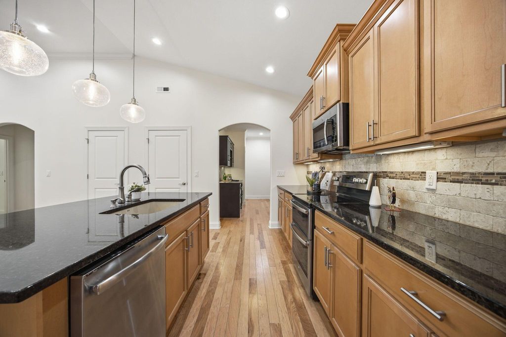 1792 Sedgefield Drive, Ooltewah, TN 37363