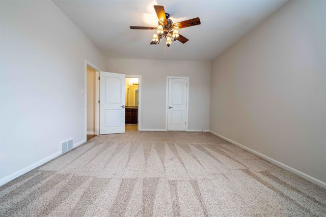 7365 OSBORN MEADOWS DR, Arlington, TN 38002