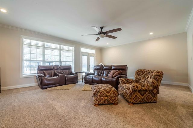 7365 OSBORN MEADOWS DR, Arlington, TN 38002