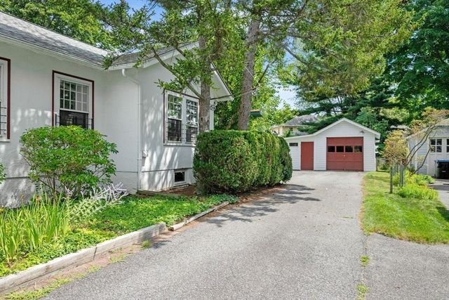 241 E. Lothrop, Beverly, MA 01915