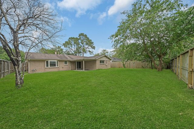 4518 N Heron Drive, Seabrook, TX 77586