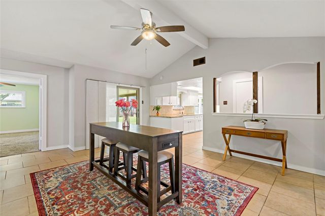 4518 N Heron Drive, Seabrook, TX 77586