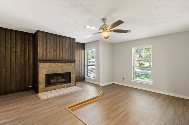 4518 N Heron Drive, Seabrook, TX 77586