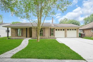 4518 N Heron Drive, Seabrook, TX 77586