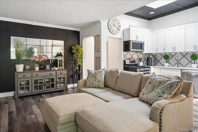 1210 Lakewood Place, Bronx, NY 10461