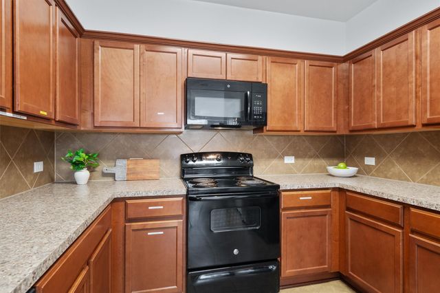 13412 Henneman DR, Pflugerville, TX 78660