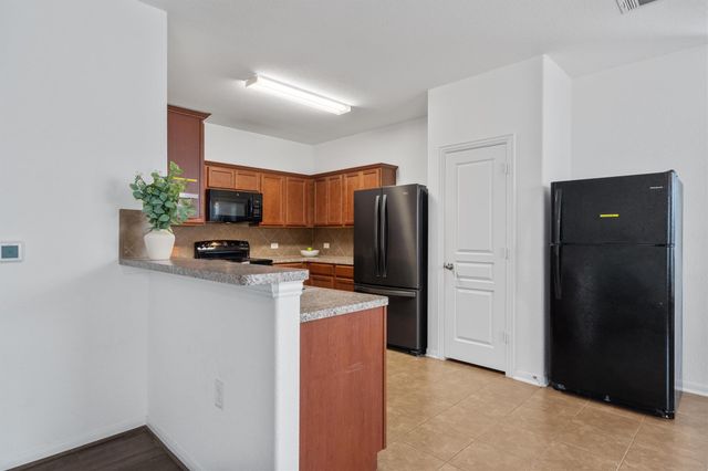 13412 Henneman DR, Pflugerville, TX 78660