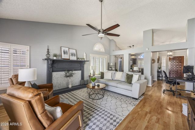 1030 E VILLA THERESA Drive, Phoenix, AZ 85022