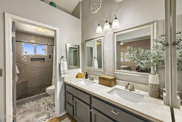1030 E VILLA THERESA Drive, Phoenix, AZ 85022