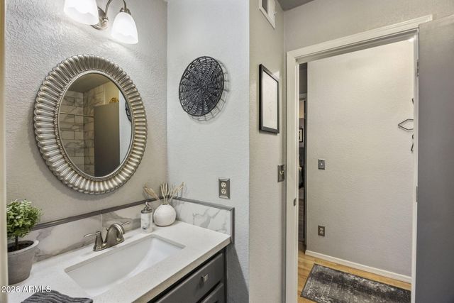 1030 E VILLA THERESA Drive, Phoenix, AZ 85022