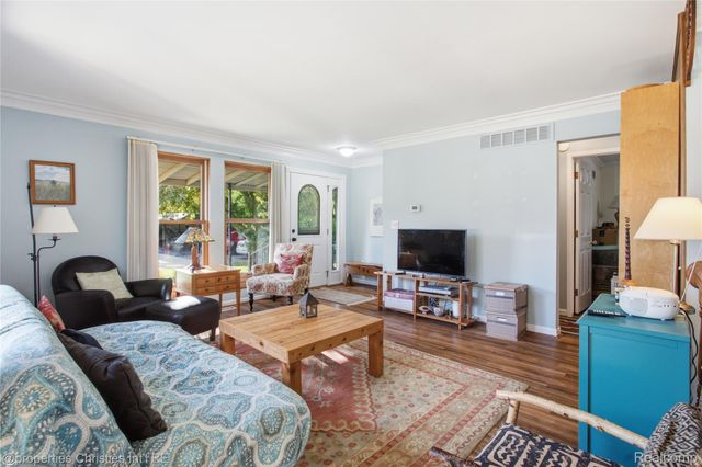 40556 Newport Drive, Plymouth Charter Township, MI 48170