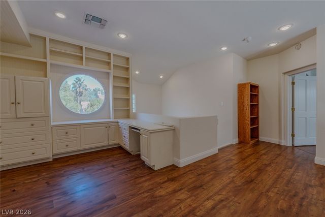 8079 Pinnacle Peak Avenue, Las Vegas, NV 89113