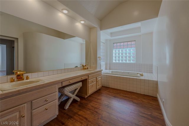 8079 Pinnacle Peak Avenue, Las Vegas, NV 89113