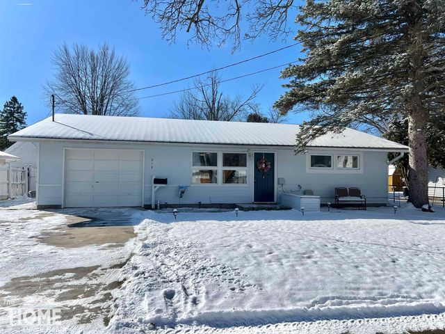 210 Stratford Drive, Owosso, MI 48867