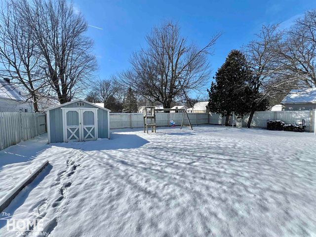 210 Stratford Drive, Owosso, MI 48867