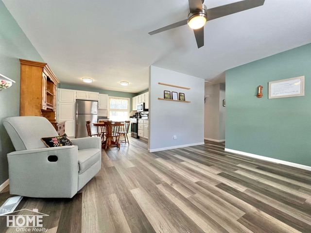 210 Stratford Drive, Owosso, MI 48867