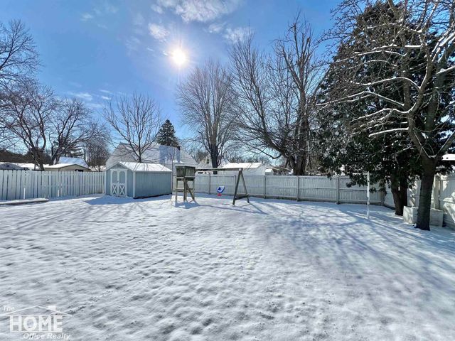 210 Stratford Drive, Owosso, MI 48867