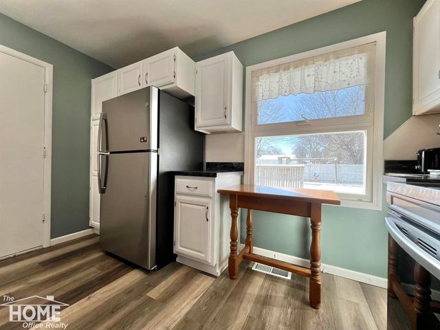 210 Stratford Drive, Owosso, MI 48867