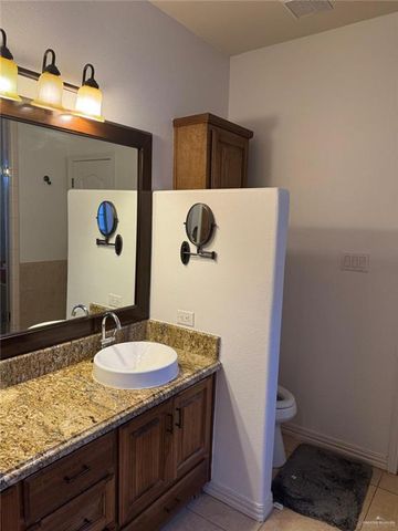 2712 Bluebird Avenue, Mcallen, TX 78504