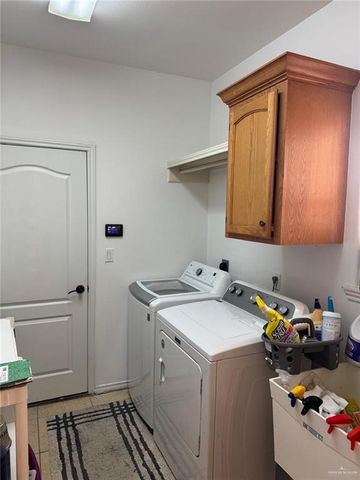 2712 Bluebird Avenue, Mcallen, TX 78504