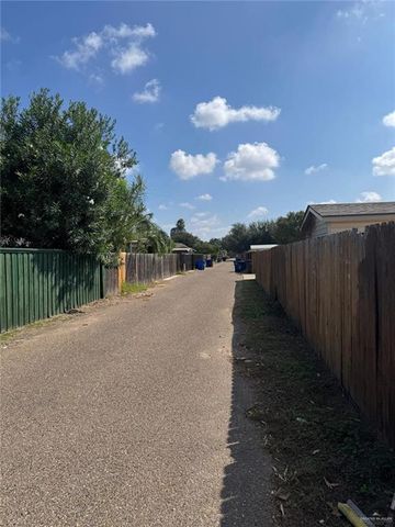 2712 Bluebird Avenue, Mcallen, TX 78504